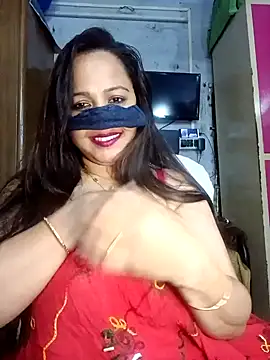 Snapshot of albelasummi702 chatting on February 7, 8:11 am albelasummi702 online show from February 7, 8:11 am
