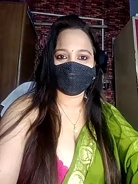 Snapshot of albelasummi702 chatting on February 19, 2:01 pm albelasummi702 online show from February 19, 2:01 pm