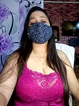Snapshot of albelasummi702 chatting on February 27, 9:43 am albelasummi702 online show from February 27, 9:43 am