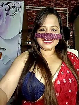 Snapshot of albelasummi702 chatting on September 18, 2:35 am albelasummi702 online show from September 18, 2:35 am