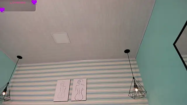 Snapshot of goddess_kianna chatting on April 8, 1:27 am goddess kianna online show from April 8, 1:27 am