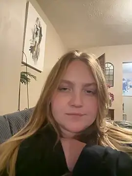 PhatAssBlond online show from December 5, 3:26 am