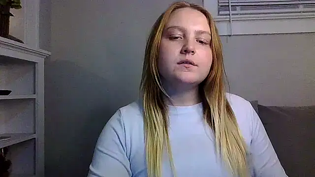 PhatAssBlond online show from February 15, 11:47 pm
