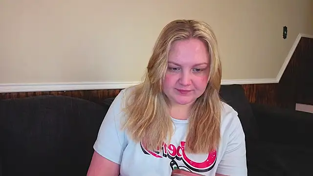 PhatAssBlond online show from February 26, 5:23 pm