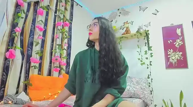 Snapshot of anasttacia_210 chatting on December 30, 6:38 pm anasttacia 210 online show from December 30, 6:38 pm