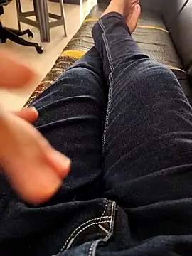 SplitPrestige19 online show from February 2, 7:40 am