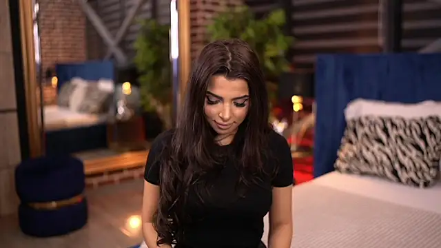 Snapshot of NicoleCellini chatting on January 31, 6:25 pm NicoleCellini online show from January 31, 6:25 pm