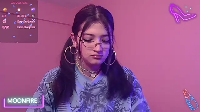 moonfiredancer online show from November 27, 11:12 am