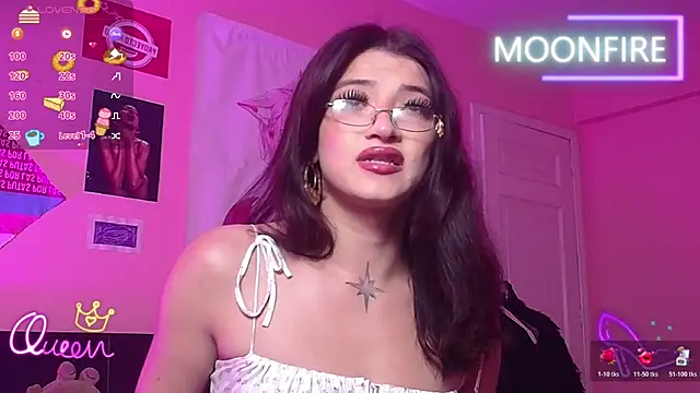 Snapshot of moonfiredancer chatting on March 30, 11:17 pm moonfiredancer online show from March 30, 11:17 pm