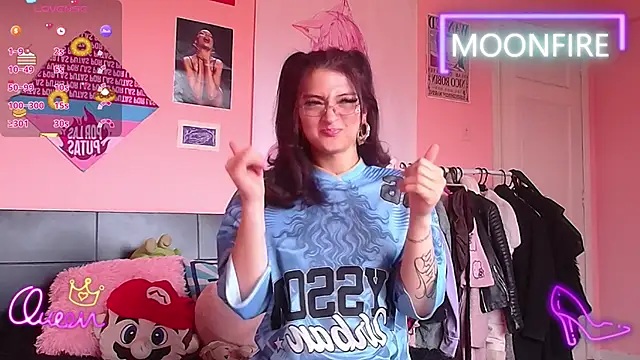 Snapshot of moonfiredancer chatting on March 31, 1:33 pm moonfiredancer online show from March 31, 1:33 pm