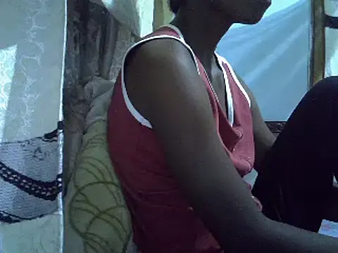 Snapshot of ElianeHot chatting on February 6, 3:41 pm ElianeHot online show from February 6, 3:41 pm