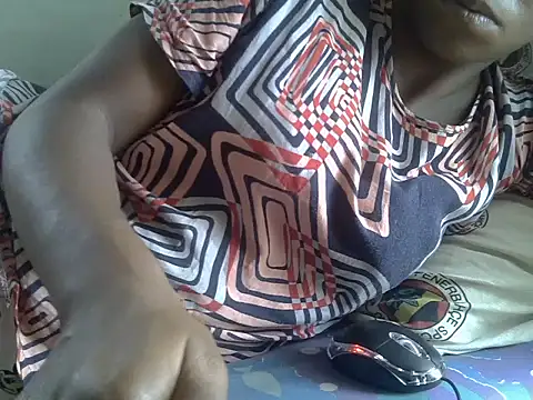 ElianeHot online show from December 5, 10:35 am