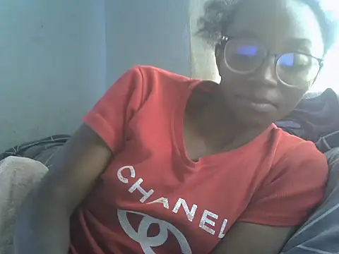 ElianeHot online show from June 9, 1:12 pm
