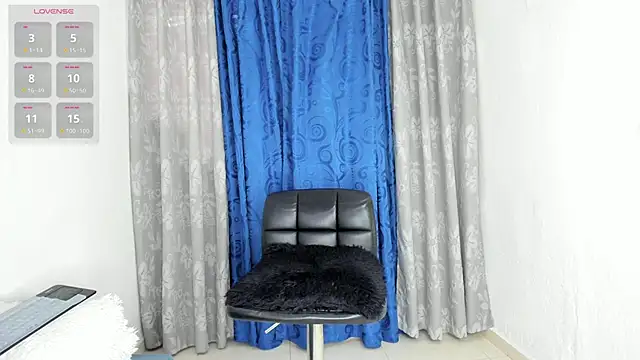 Alannis Blue1 online show from June 18, 5:50 pm