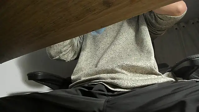 s sven03 online show from February 9, 10:42 am