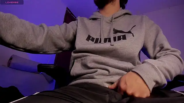 s sven03 online show from February 2, 4:11 am