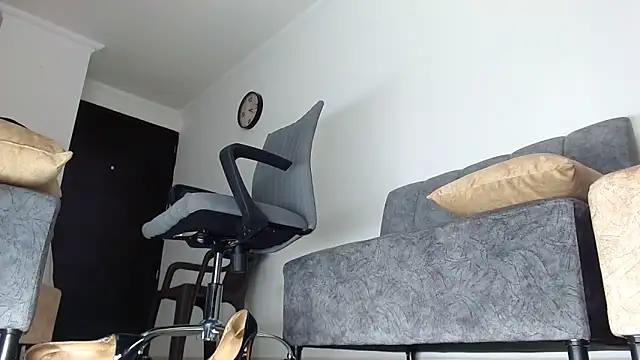 Valenn rey online show from November 19, 8:20 pm