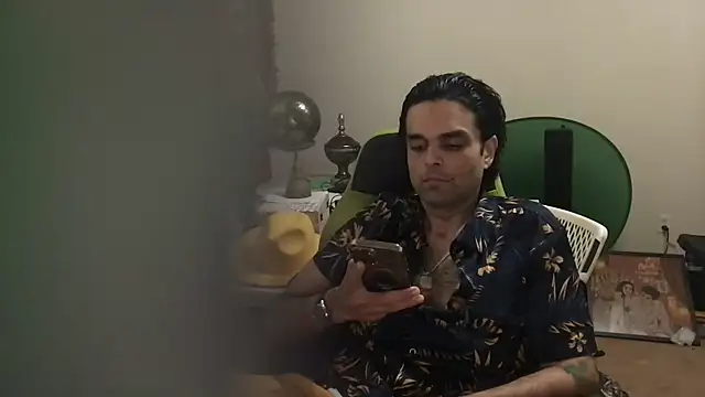 GForceSavage online show from November 18, 3:34 am