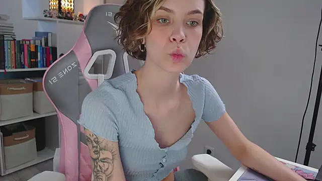 milly ross online show from December 20, 6:40 am