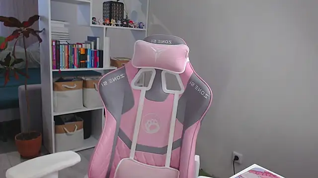 milly ross online show from December 29, 5:21 am