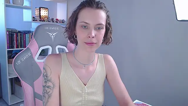 milly ross online show from February 24, 6:38 am