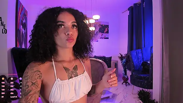 pretty pettite online show from December 10, 3:20 am