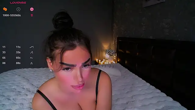 babyleilaa online show from December 11, 4:53 pm