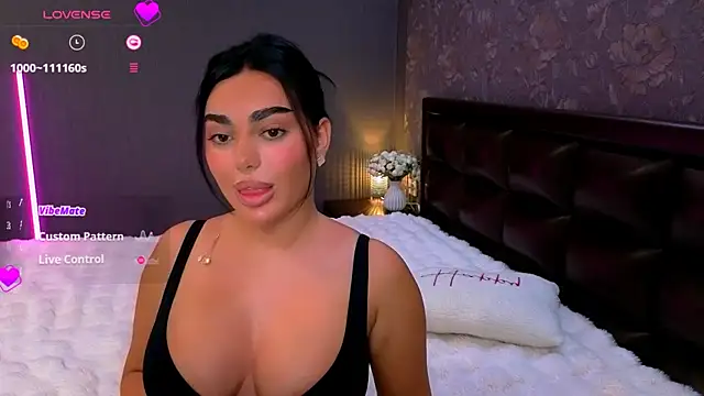 Snapshot of babyleilaa chatting on September 27, 6:13 pm babyleilaa online show from September 27, 6:13 pm