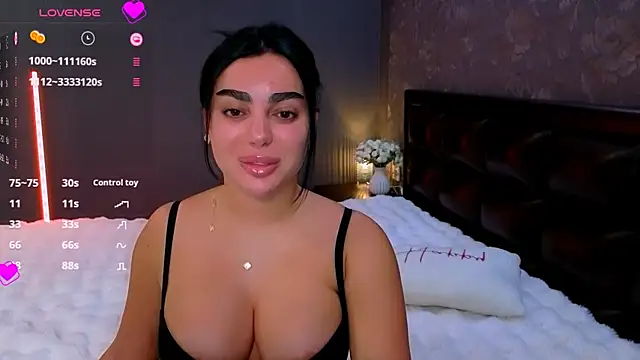 Snapshot of babyleilaa chatting on September 29, 11:26 am babyleilaa online show from September 29, 11:26 am