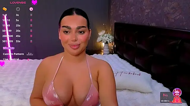 Snapshot of babyleilaa chatting on October 11, 8:18 pm babyleilaa online show from October 11, 8:18 pm