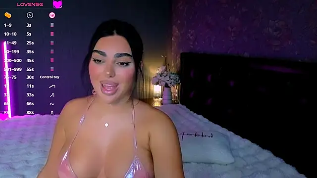 Snapshot of babyleilaa chatting on October 20, 5:24 pm babyleilaa online show from October 20, 5:24 pm