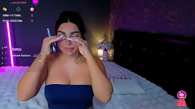 Snapshot of babyleilaa chatting on October 21, 7:58 pm babyleilaa online show from October 21, 7:58 pm