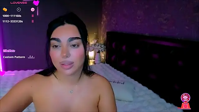 Snapshot of babyleilaa chatting on October 31, 10:55 pm babyleilaa online show from October 31, 10:55 pm