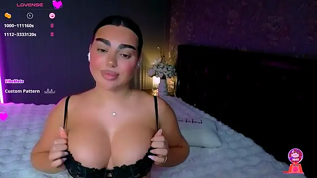 Snapshot of babyleilaa chatting on November 24, 11:04 pm babyleilaa online show from November 24, 11:04 pm