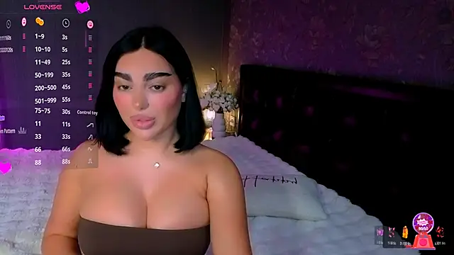 Snapshot of babyleilaa chatting on November 27, 10:56 pm babyleilaa online show from November 27, 10:56 pm