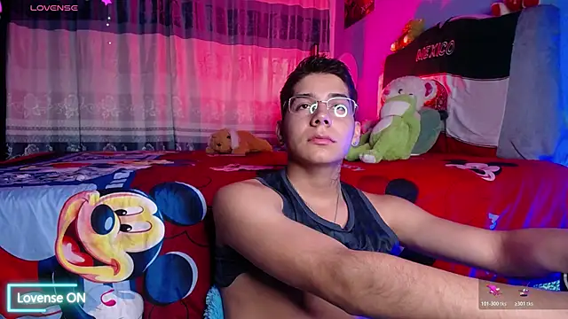 Snapshot of mexican_cum chatting on November 16, 11:10 pm mexican cum online show from November 16, 11:10 pm