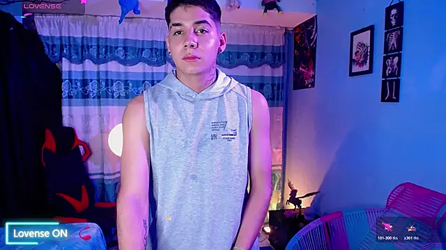 Snapshot of mexican_cum chatting on December 3, 3:36 am mexican cum online show from December 3, 3:36 am
