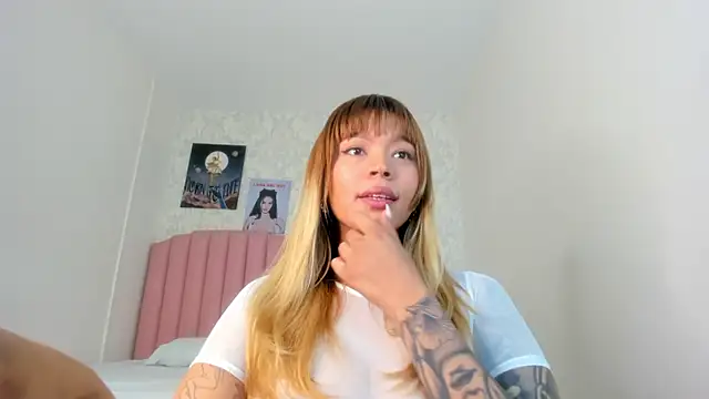 Adria ross online show from February 11, 4:06 am