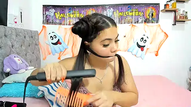 Alejandra evanss online show from October 25, 9:31 pm