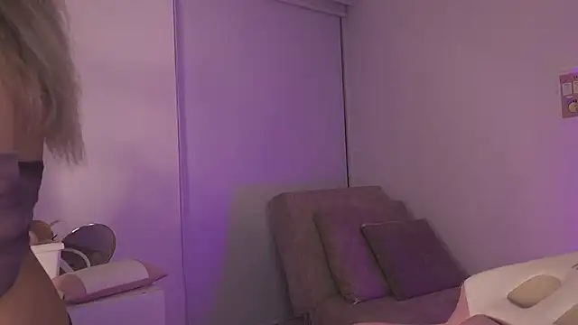 Snapshot of Natasna2 chatting on April 2, 3:48 am Natasna2 online show from April 2, 3:48 am