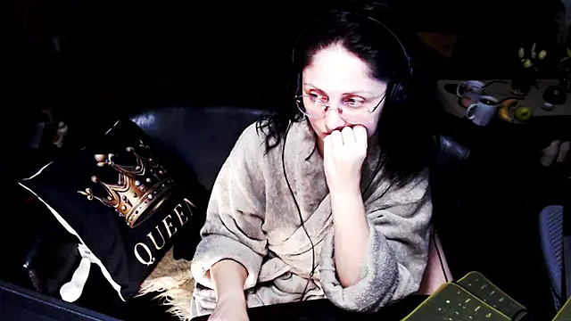 Snapshot of Imperatriza chatting on April 11, 4:55 pm Imperatriza online show from April 11, 4:55 pm