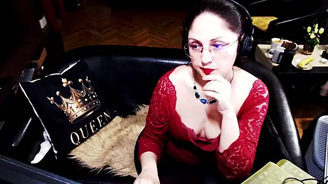Snapshot of Imperatriza chatting on April 23, 6:54 pm Imperatriza online show from April 23, 6:54 pm