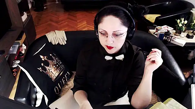 Snapshot of Imperatriza chatting on April 30, 6:58 pm Imperatriza online show from April 30, 6:58 pm