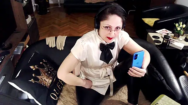 Snapshot of Imperatriza chatting on May 5, 1:35 am Imperatriza online show from May 5, 1:35 am