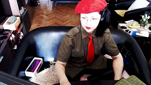 Snapshot of Imperatriza chatting on May 11, 2:45 pm Imperatriza online show from May 11, 2:45 pm