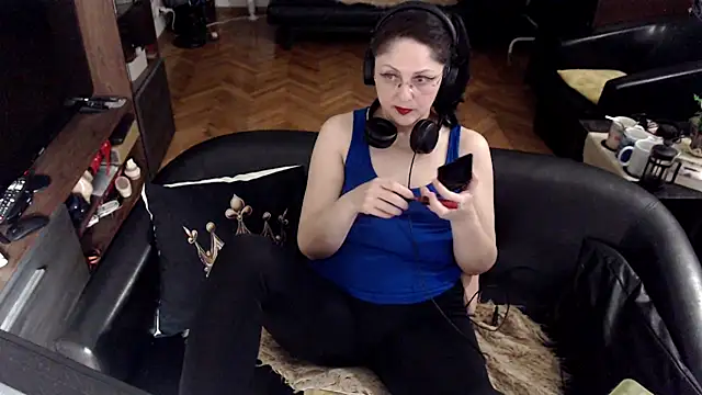 Snapshot of Imperatriza chatting on May 27, 8:39 pm Imperatriza online show from May 27, 8:39 pm