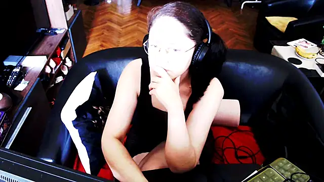 Snapshot of Imperatriza chatting on July 4, 5:57 am Imperatriza online show from July 4, 5:57 am