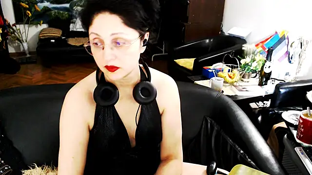 Snapshot of Imperatriza chatting on July 22, 11:51 pm Imperatriza online show from July 22, 11:51 pm
