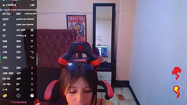 Snapshot of angelie_3 chatting on February 9, 4:18 pm angelie 3 online show from February 9, 4:18 pm