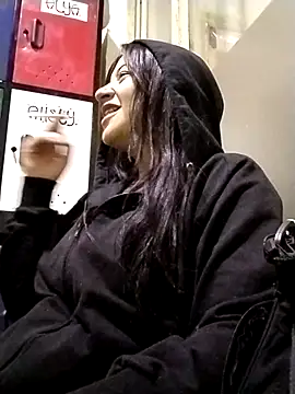 Snapshot of angelie_3 chatting on February 15, 3:20 am angelie 3 online show from February 15, 3:20 am